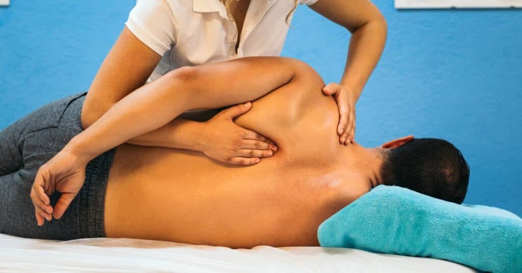 kinezyterapia masaż rehabilitacyjny