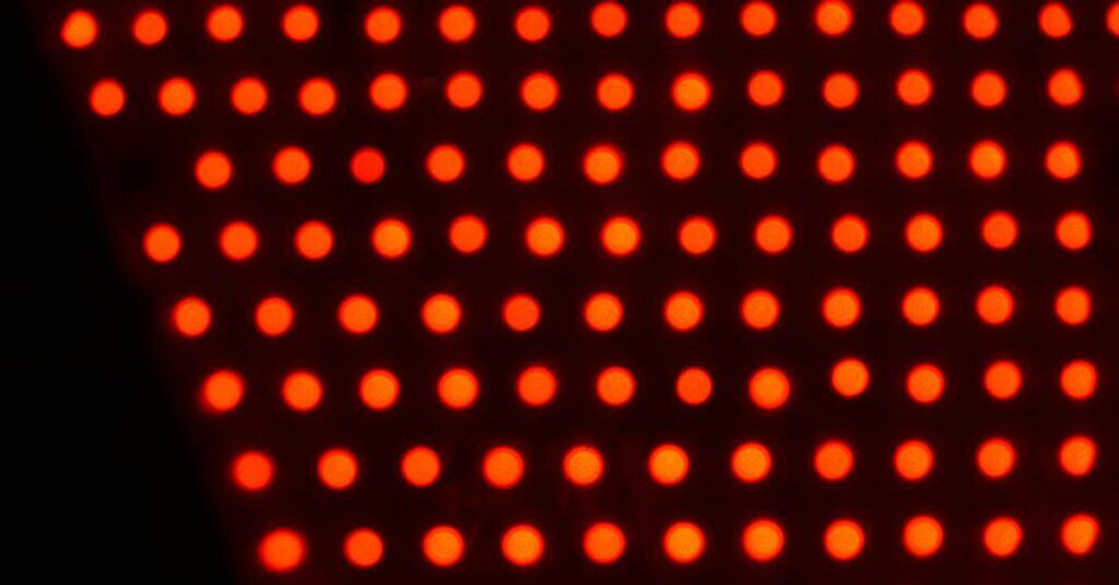 terapia światłem czerwonym lampa